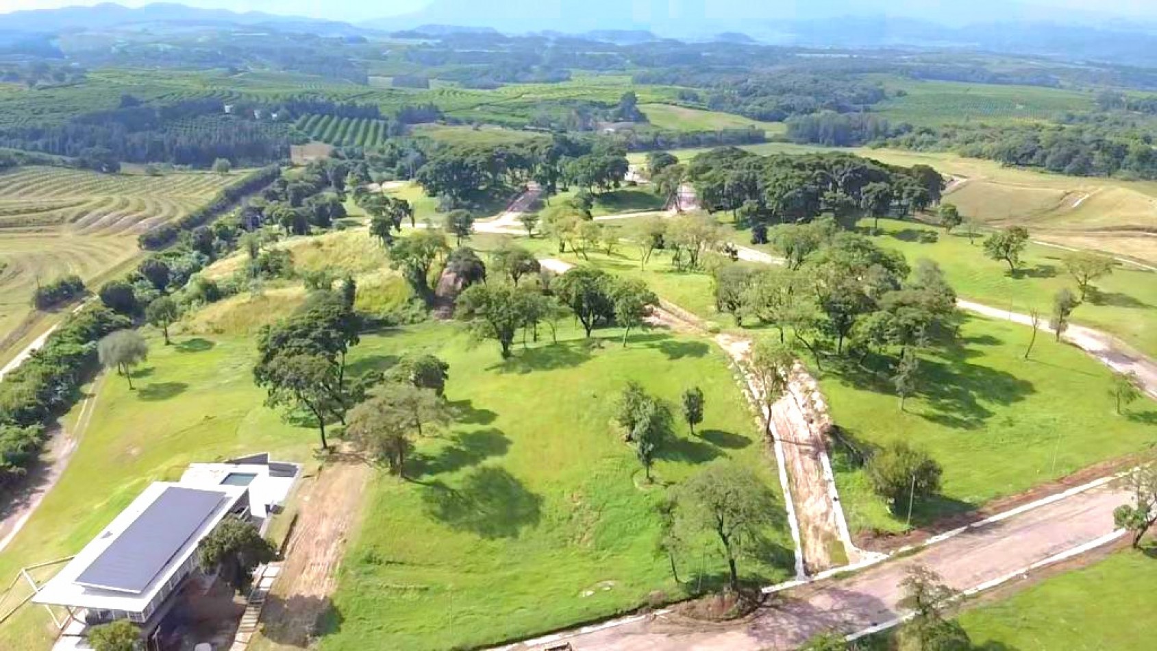 La Candelaria Country Club - Los Nogales. Terreno Esquina de 375 m2- Manzana M Central