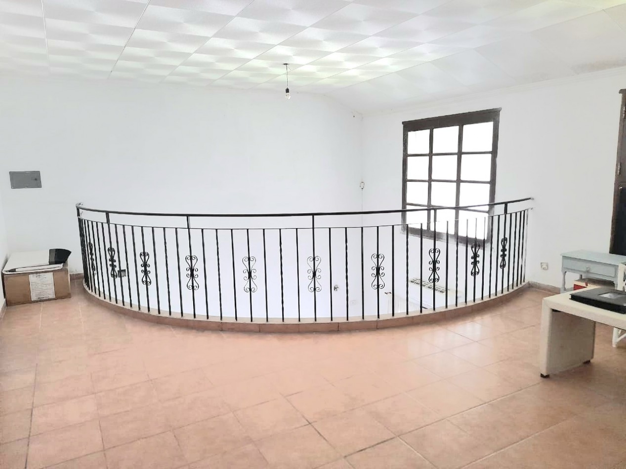 APTA CREDITO!!CASA DE 4D + FONDO- B° MARTICOLL - Entre Zavalia y Lamadrid