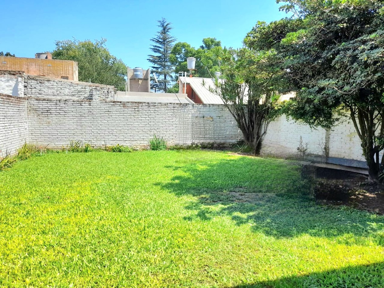 APTA CREDITO!!CASA DE 4D + FONDO- B° MARTICOLL - Entre Zavalia y Lamadrid