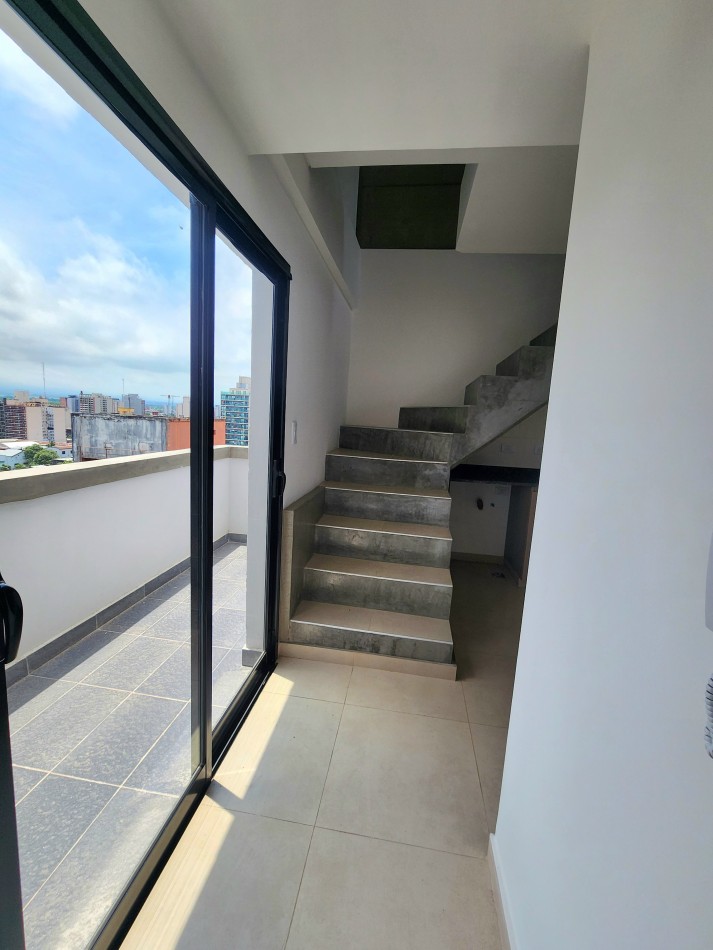 A estrenar! Ayacucho 564 -Depto. 1D y 1/2 c/ doble Balcon y Terraza privada c/ Asador