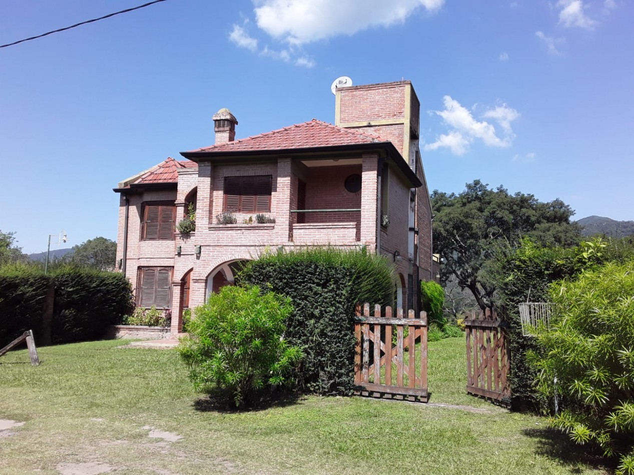 Casa Raco de 4D c/ Terreno de 6800 m2 y Escrituras 