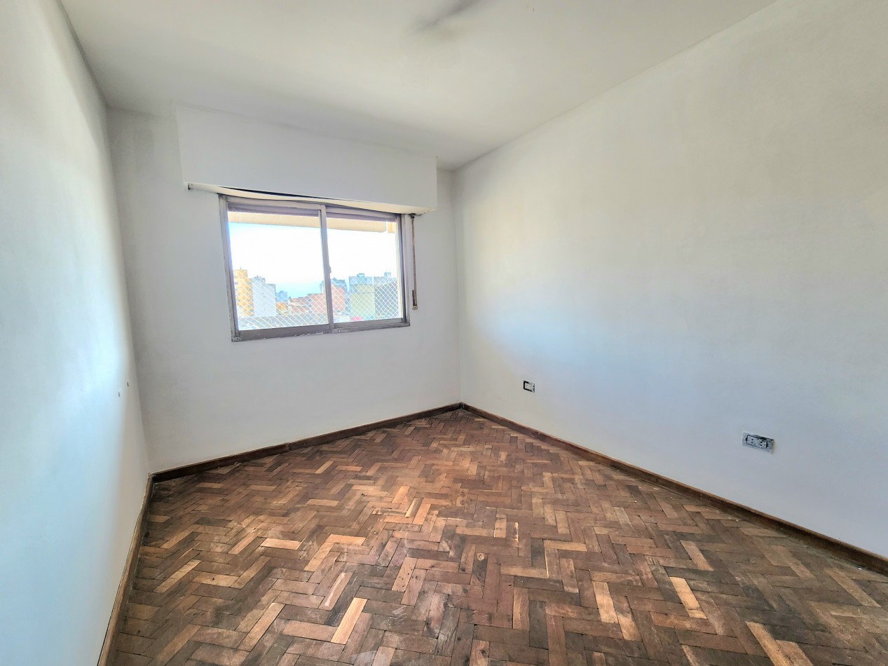 Maipu  167 - Depto. De 4D + Dep. Servicio + Balcon al Frente