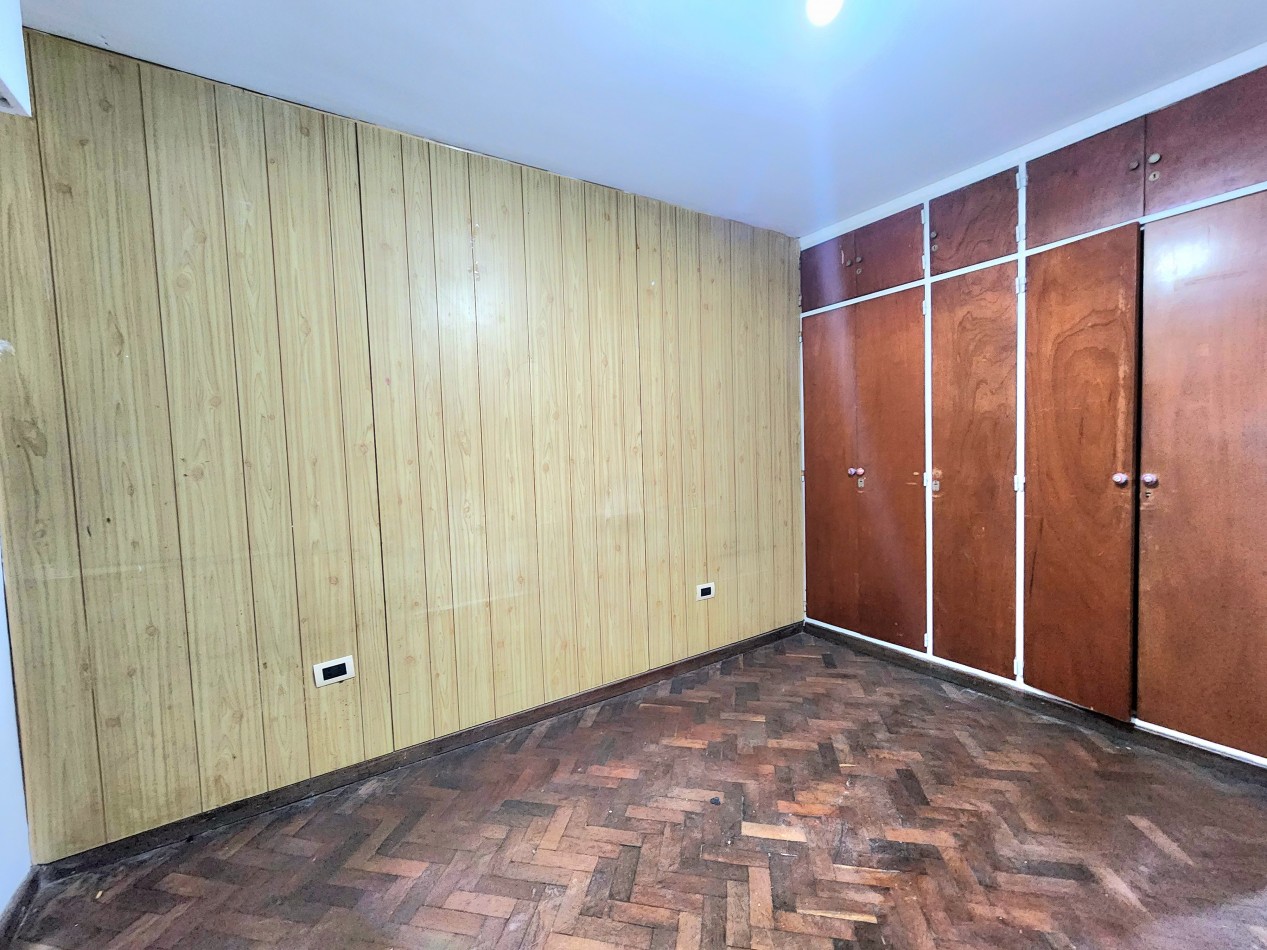 Maipu  167 - Depto. De 4D + Dep. Servicio + Balcon al Frente