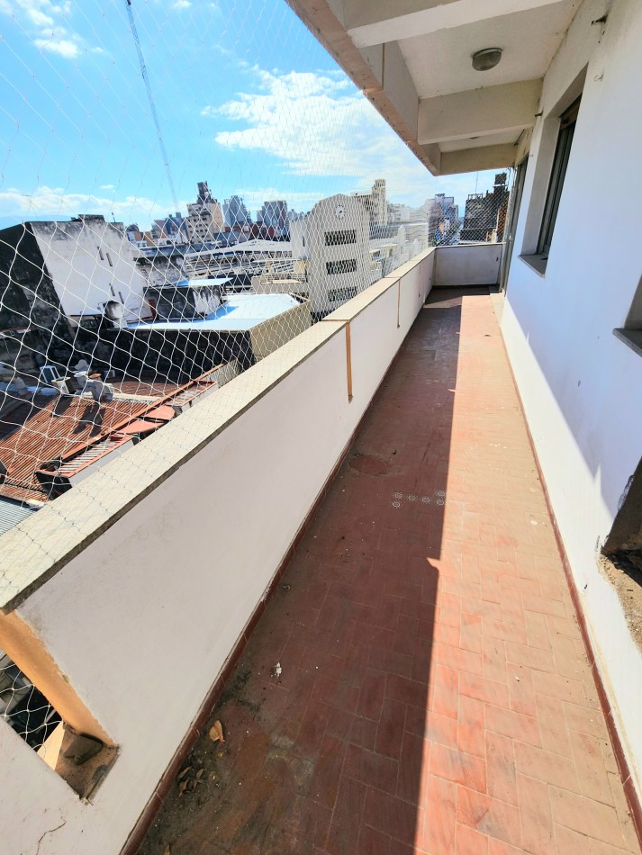 Maipu  167 - Depto. De 4D + Dep. Servicio + Balcon al Frente