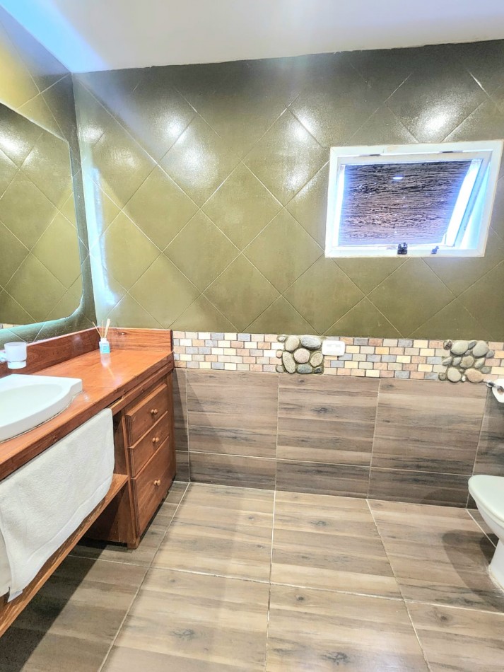 B° Privado la Cañadita- Casa Esquina de 4D + Cochera+ Fondo c/ Pileta - APTA CREDITO HIPOTECARIO!!