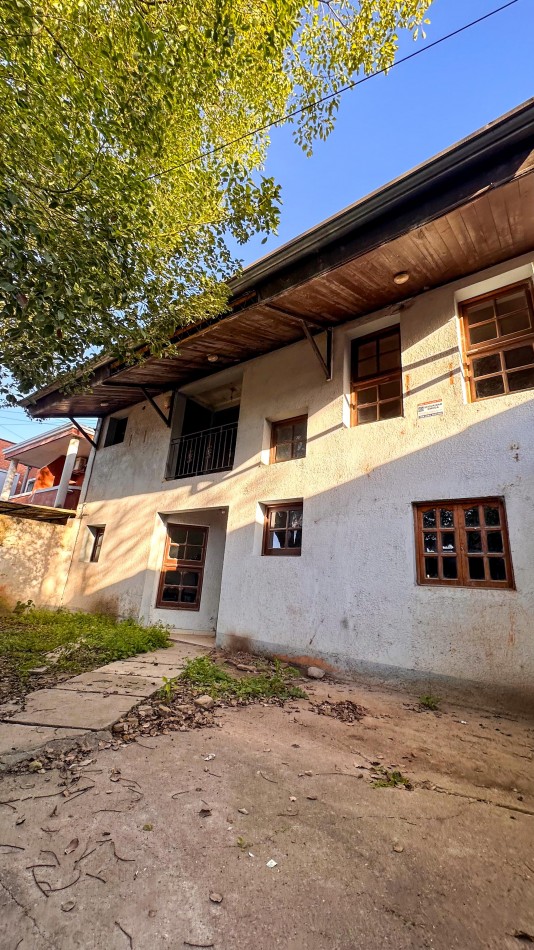 APTA CREDITO!!CASA DE 4D + FONDO- B° MARTICOLL - Entre Zavalia y Lamadrid