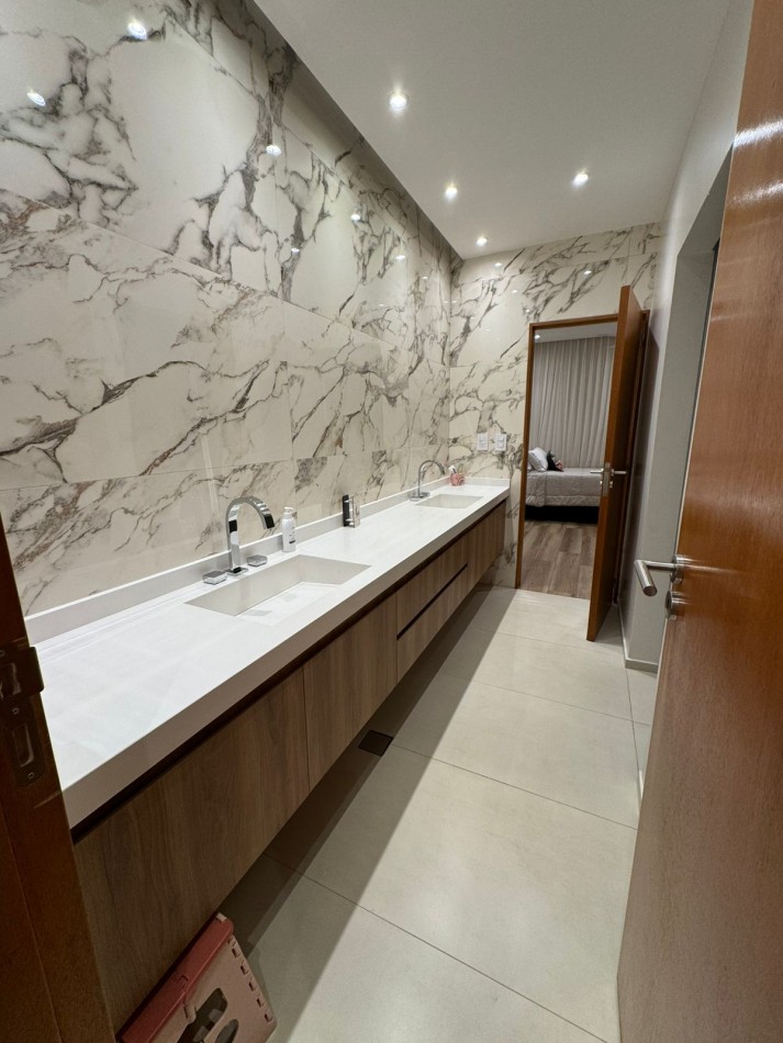 Apta Credito!! Country La Reserva 1- Casa Premium de 4D + Dependencia+ Cochera y Pileta