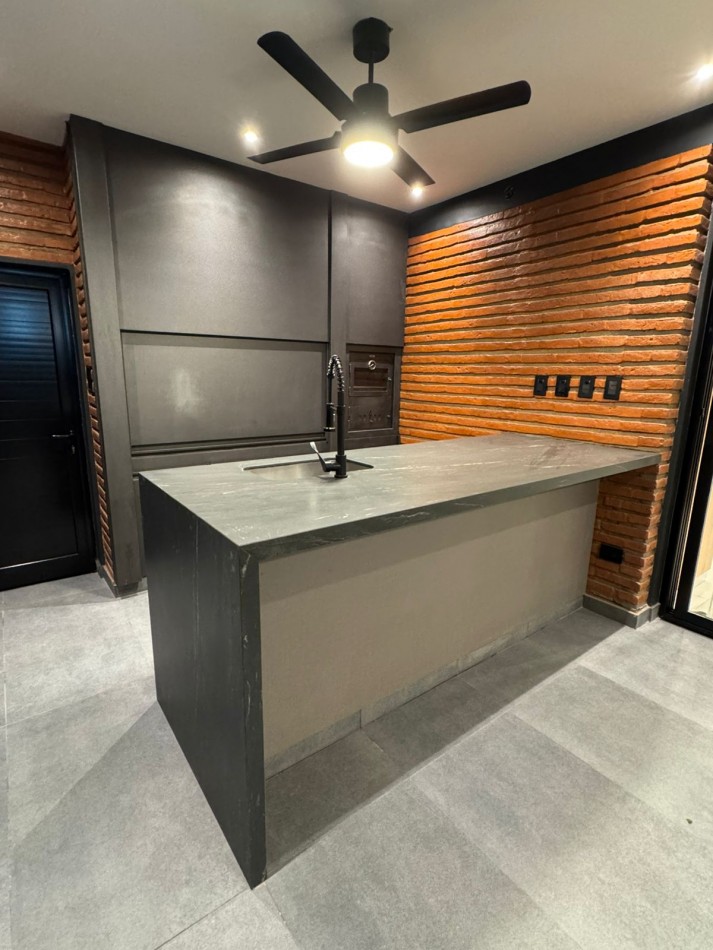 Apta Credito!! Country La Reserva 1- Casa Premium de 4D + Dependencia+ Cochera y Pileta