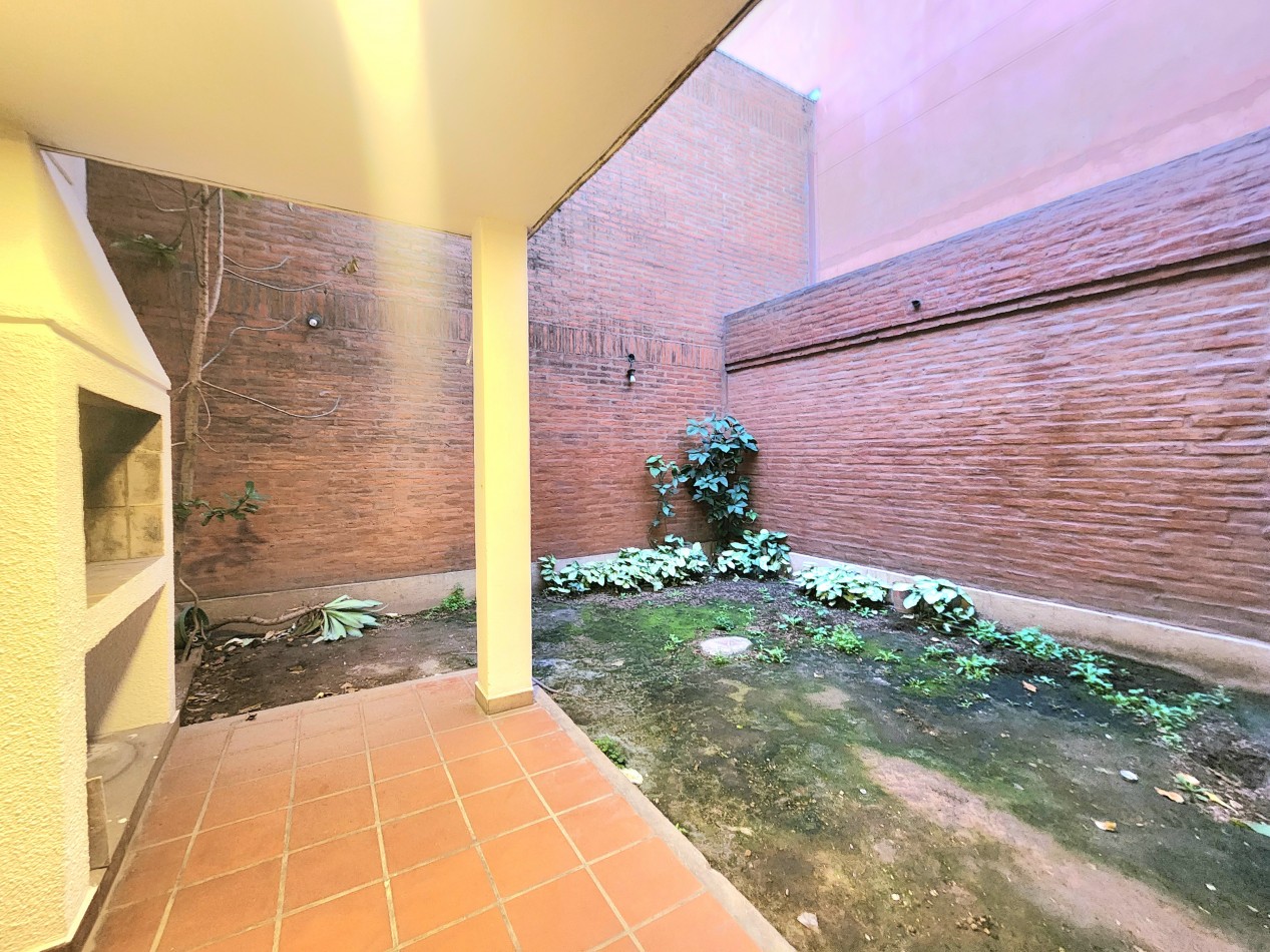 Apto Credito!! B° Sur Duplex 2D 1/2 c/ Cochera y Patio Las Piedras 172