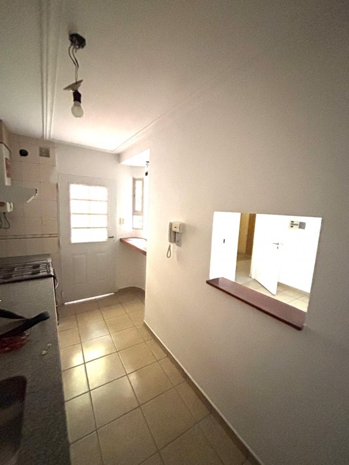 B° sur - Las Piedras al 100 - APTO CREDITO!! Duplex de 2D +Patio +Cochera 