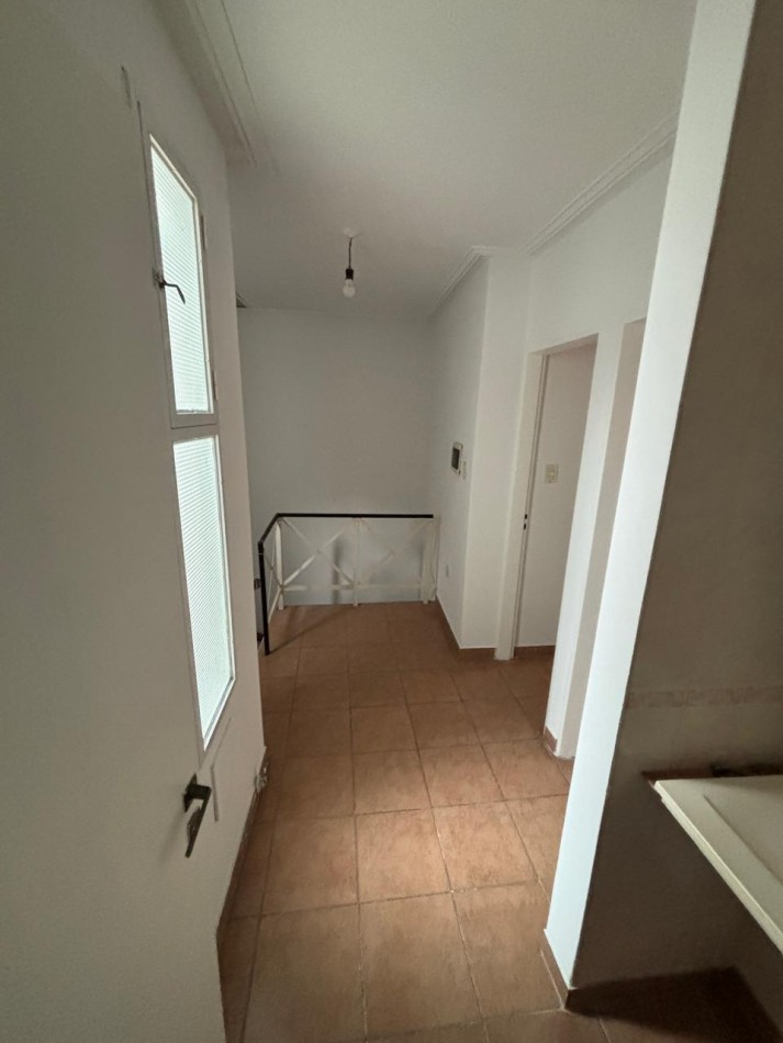 B° sur - Las Piedras al 100 - APTO CREDITO!! Duplex de 2D +Patio +Cochera 