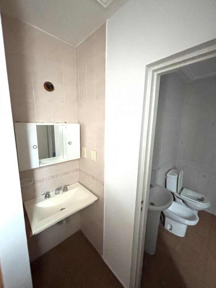 B° sur - Las Piedras al 100 - APTO CREDITO!! Duplex de 2D +Patio +Cochera 