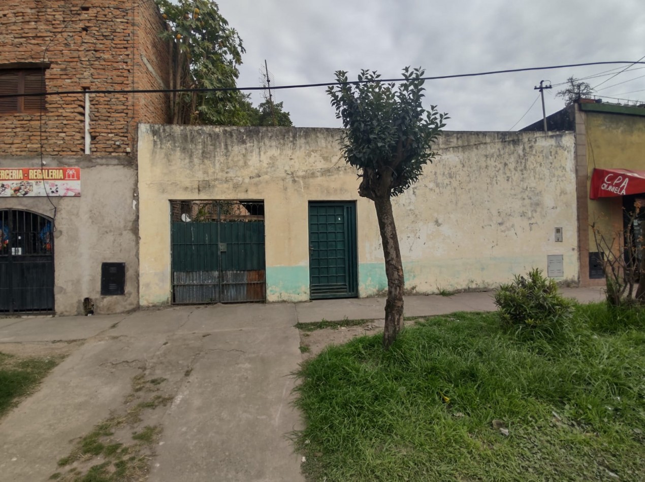 B° Echeverria c/ Saavedra al 1500 Casa a Refaccionar de 3D c/ Fondo