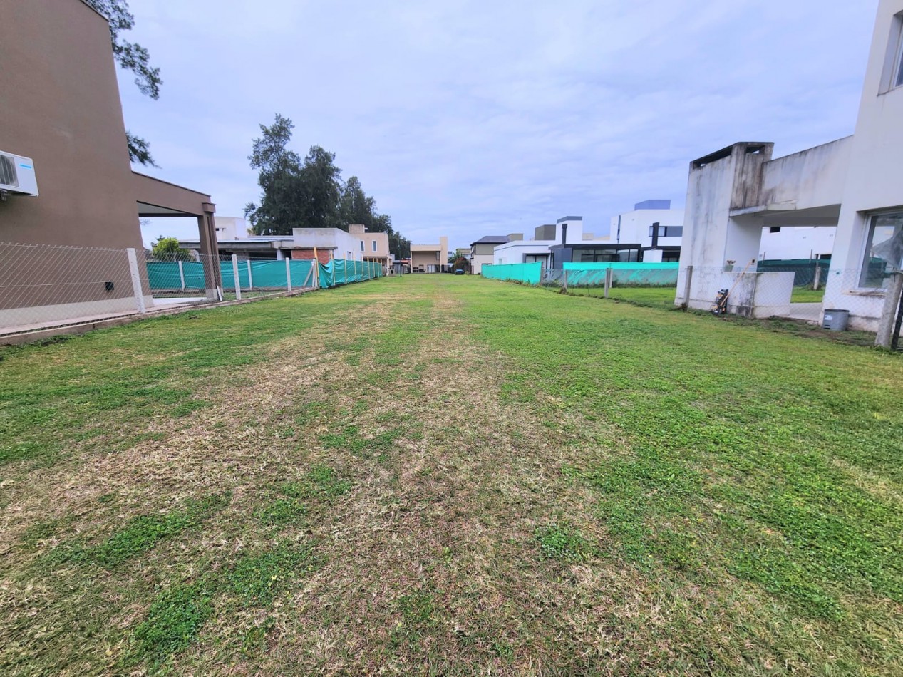 Country El Pinar 2 - Terreno Central de 375 m2