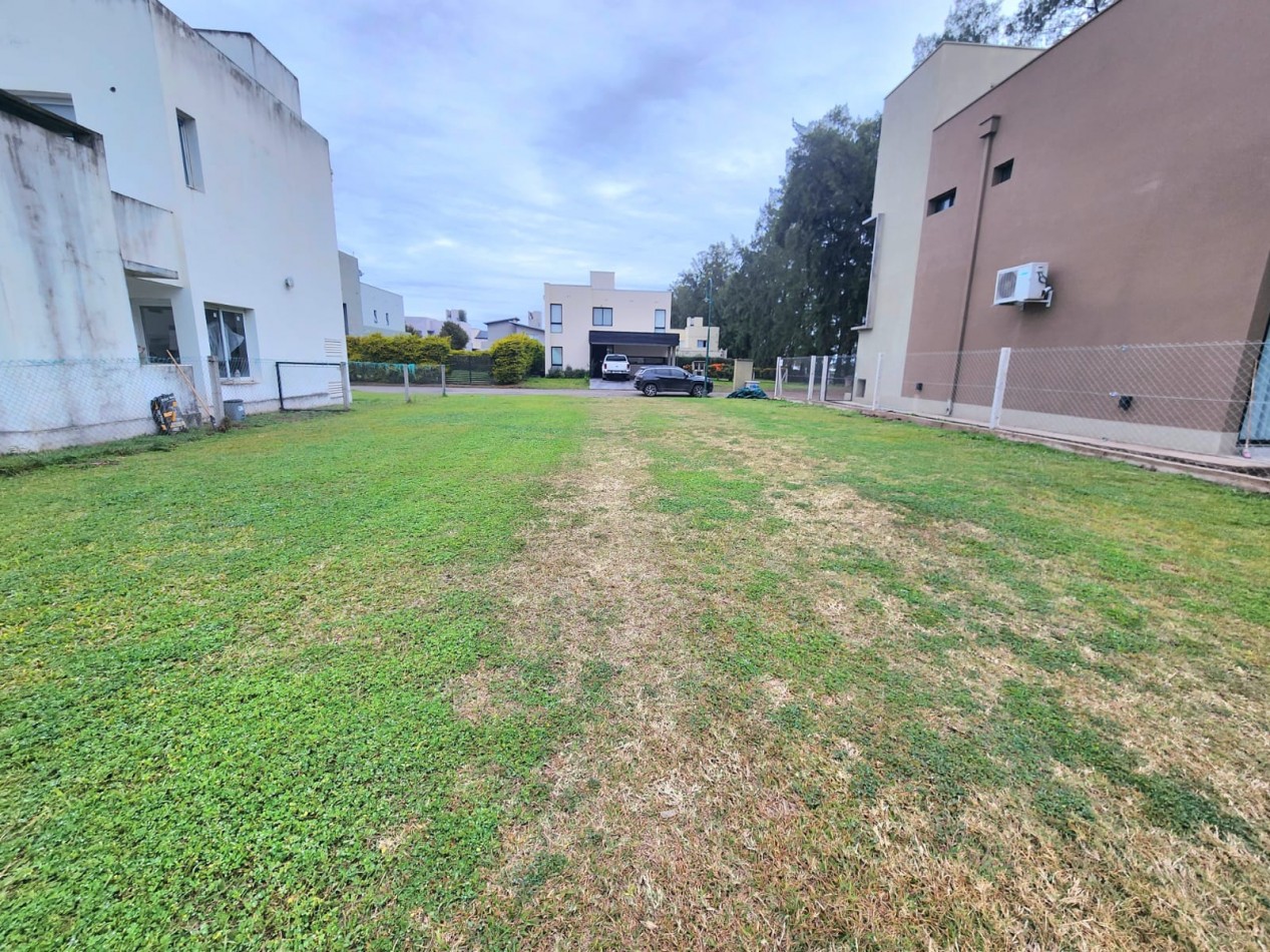 Country El Pinar 2 - Terreno Central de 375 m2