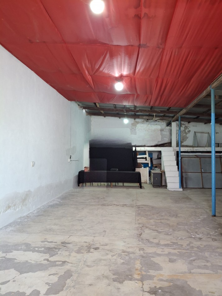 Termas de Rio Hondo - Galpon/ Terreno de 150 m2 Chacabuco y Av. San Martin 