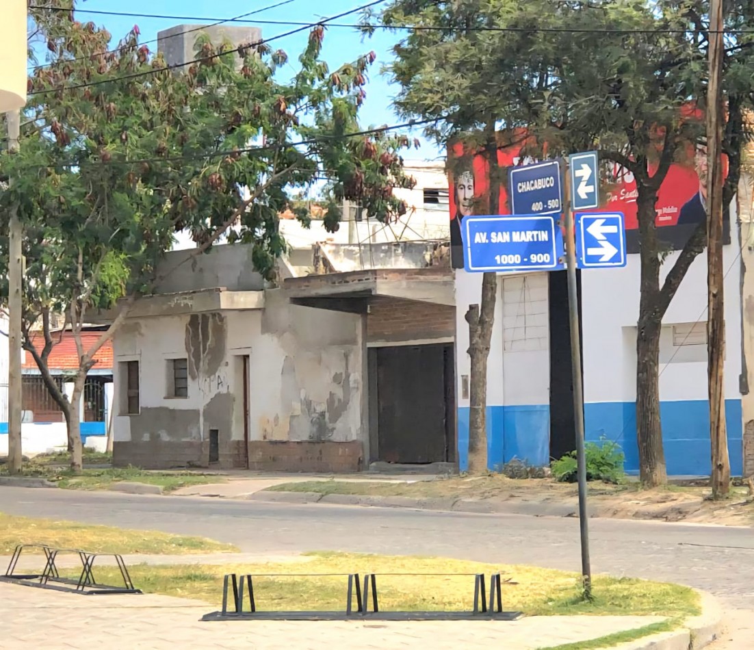 Termas de Rio Hondo - Galpon/ Terreno de 150 m2 Chacabuco y Av. San Martin 