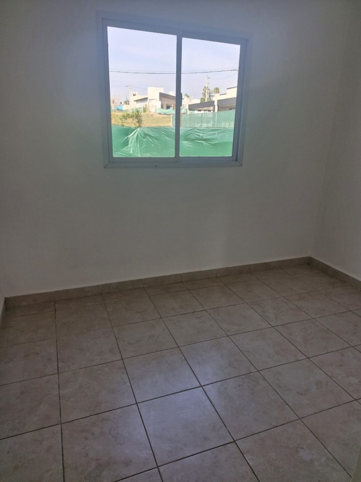 APTA CREDITO!!!B° Privado Los Nogales Plaza- Casa de 3D + Cochera + Fondo
