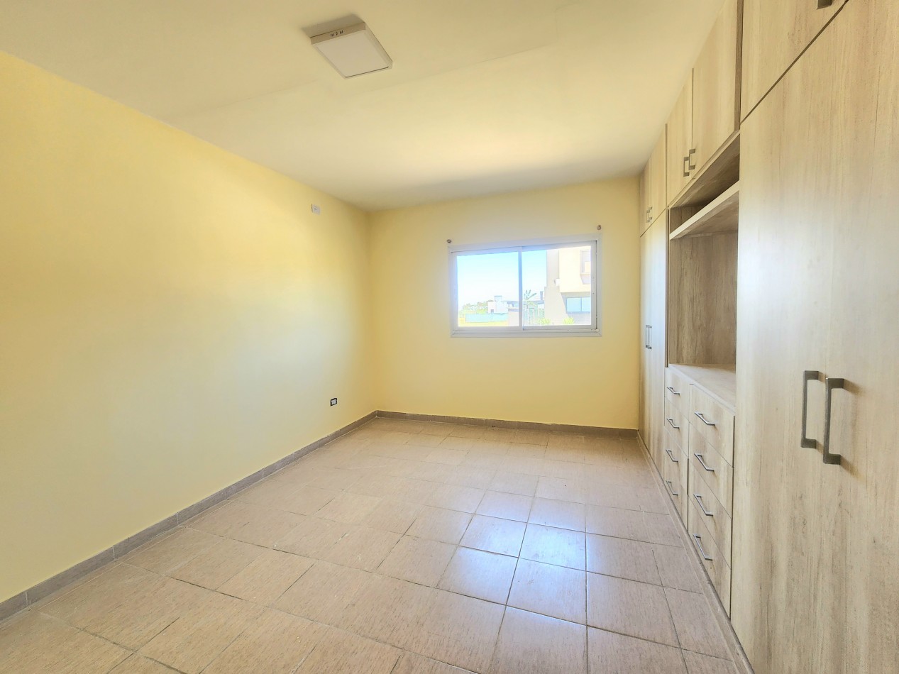 A estrenar!! B° Privado Las Quintas 2-  Casa a estrenar de 3D- Terreno de 406 m2
