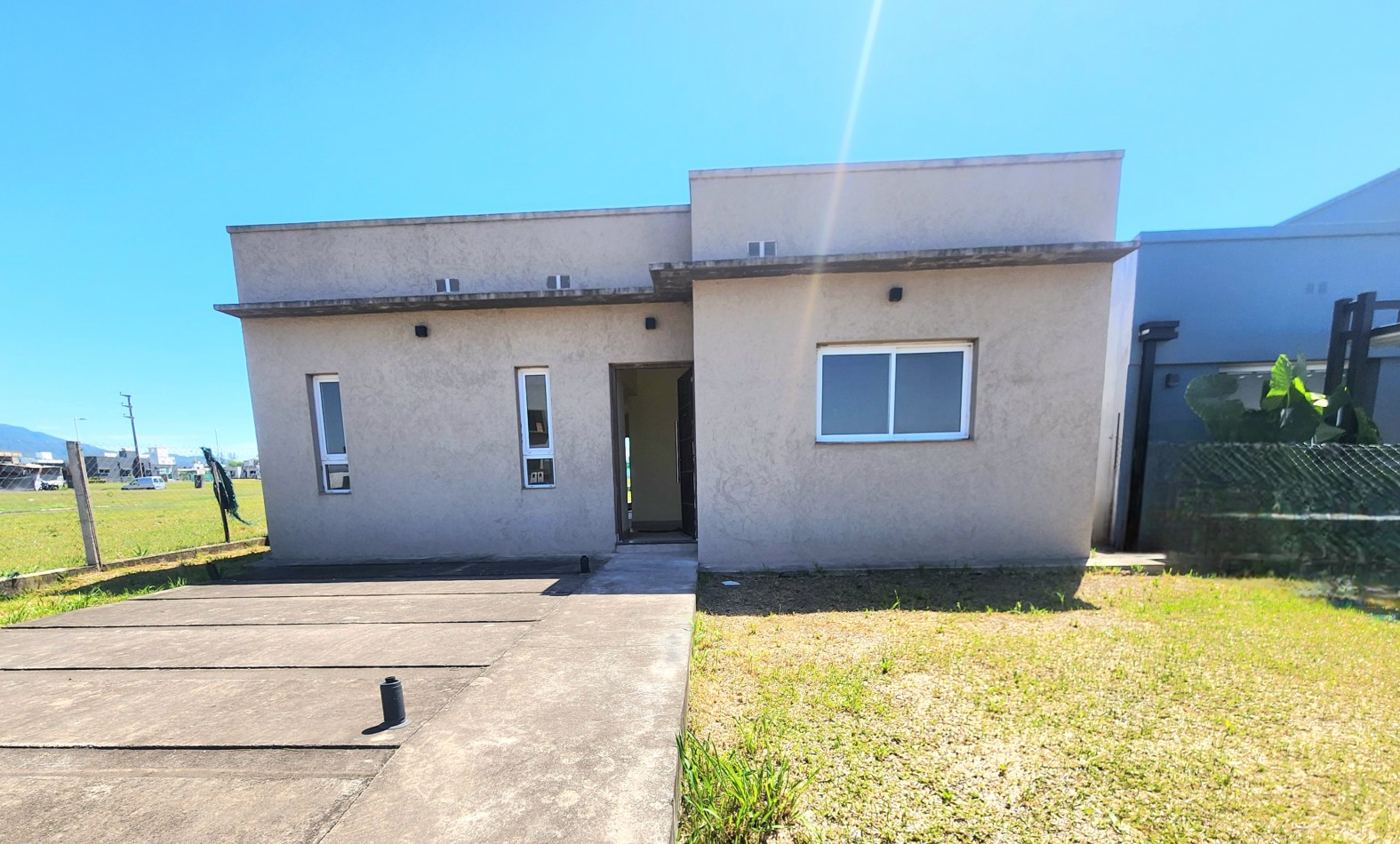 A estrenar!! B° Privado Las Quintas 2-  Casa a estrenar de 3D- Terreno de 406 m2