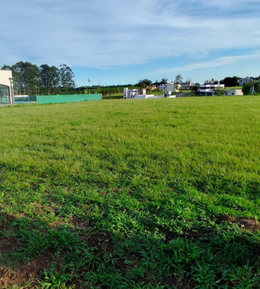 Country Portal del Sol - Terreno Central de 770 m2