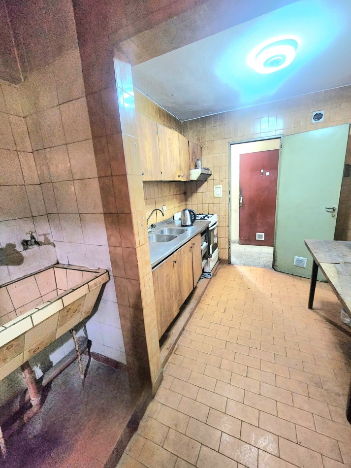 Muñecas 1095- Depto. 3D c/ Balcon a Refaccionar 