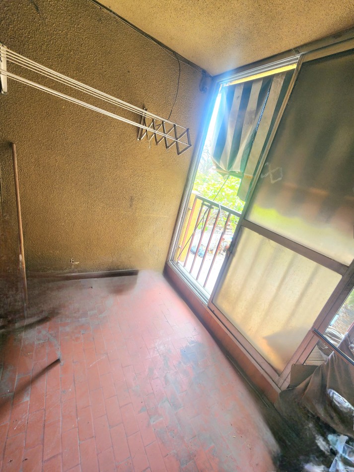 Muñecas 1095- Depto. 3D c/ Balcon a Refaccionar 