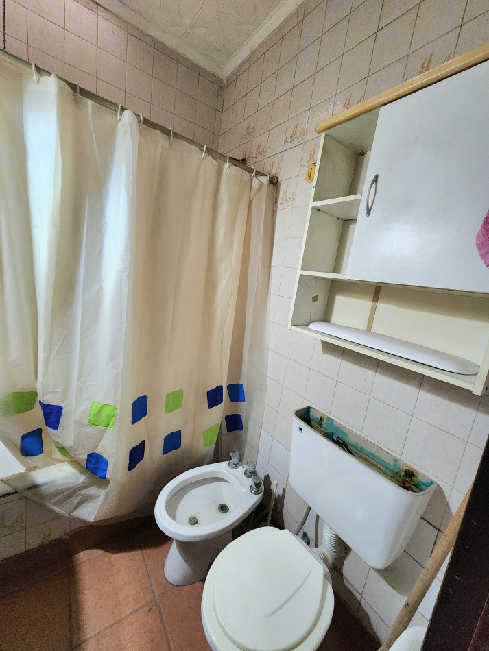 Bolivia al 2900 - CASA DE 4D + COCHERA + FONDO