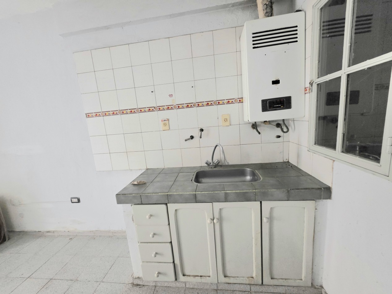 C/ San Lorenzo 180 - Monoambiente en Planta Baja con Patio