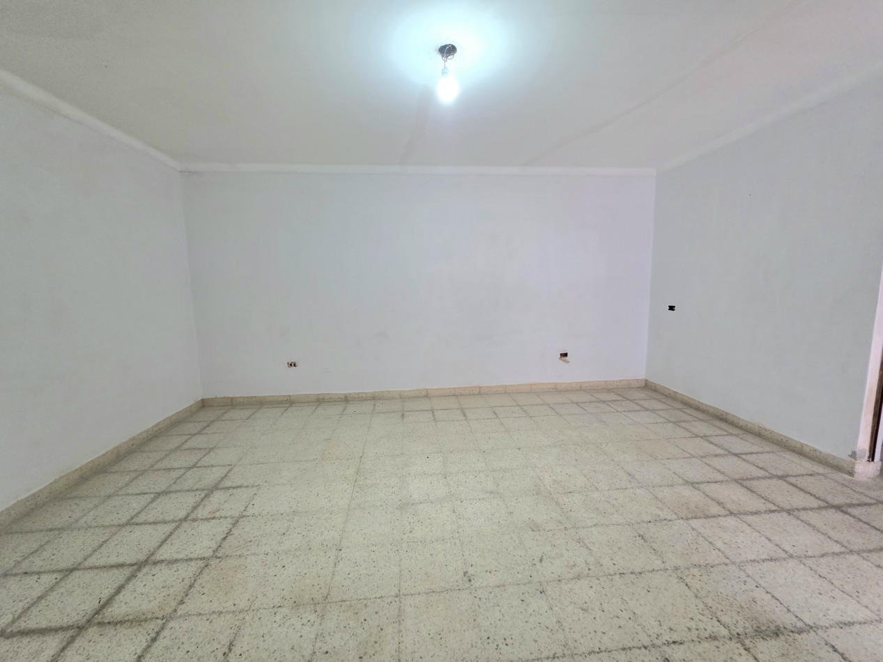 Laprida 480 -PH en Planta Baja con 5 dormitorios, 5 Baños y Dos Patios