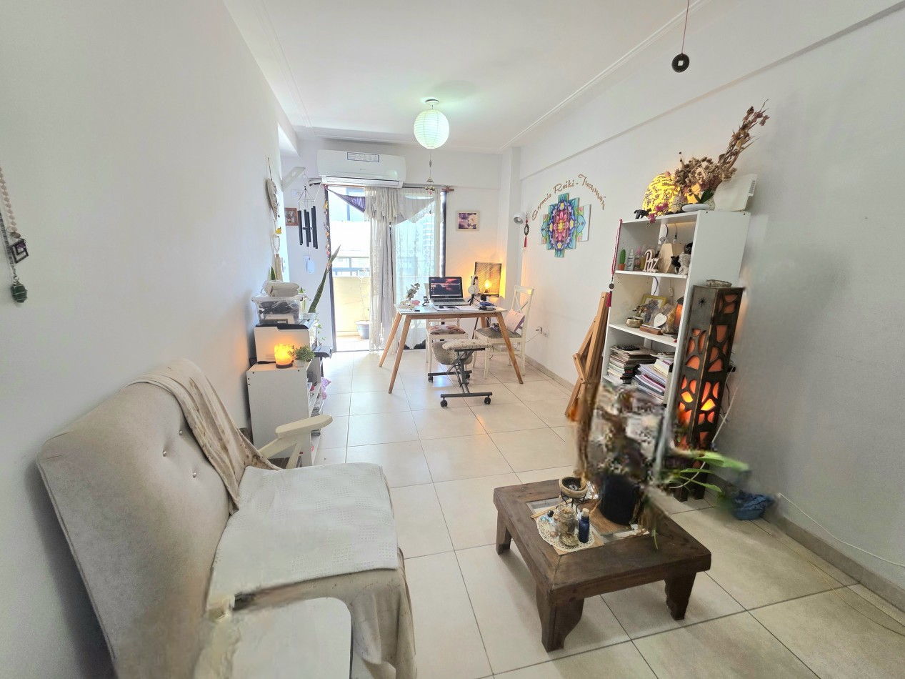 B° Sur- Las Heras 842- Depto. 1D c\ Doble Balcon y Cocina Separada