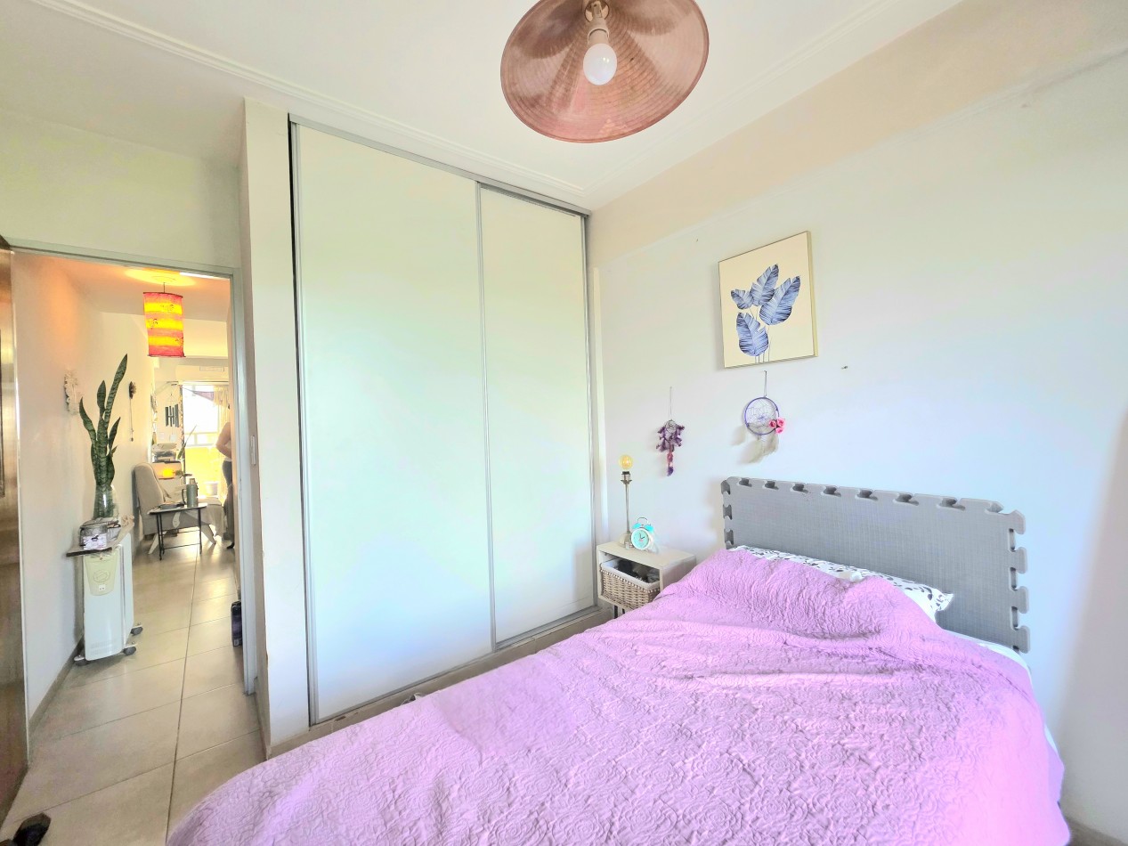 B° Sur- Las Heras 842- Depto. 1D c\ Doble Balcon y Cocina Separada