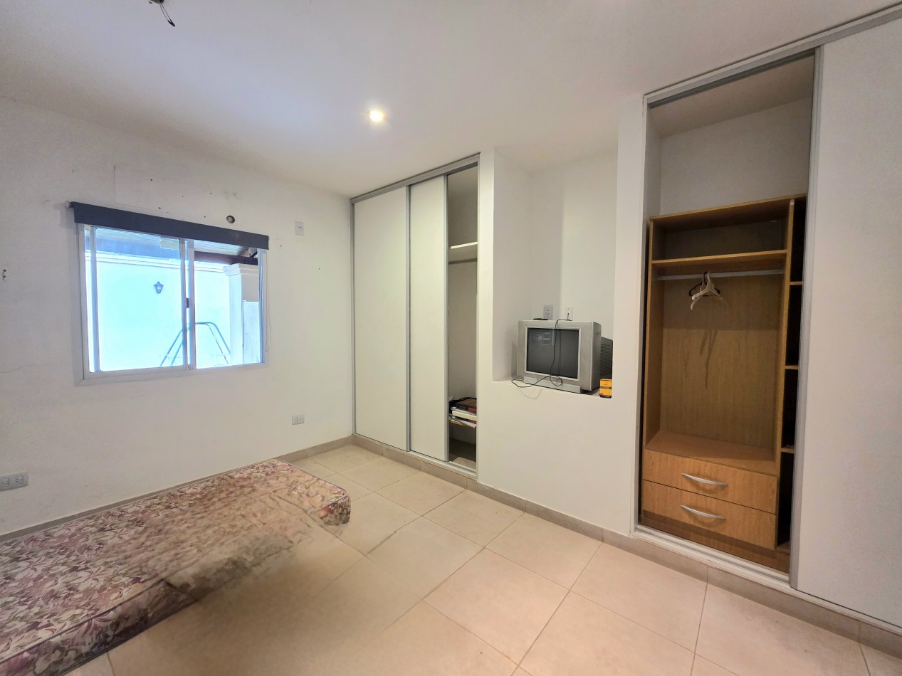 APTA CREDITO!! Baltazar Aguirre al 300 - Casa interna de 2D c/ Jardin y Quincho