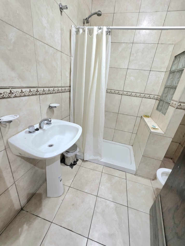 APTA CREDITO!! Baltazar Aguirre al 300 - Casa interna de 2D c/ Jardin y Quincho