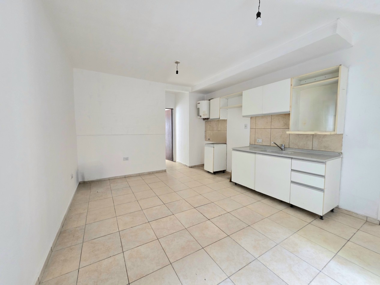 C/ Colombia 249 - Planta Baja c/ doble Patio de 1 Dormitorio c/ Escrituras 