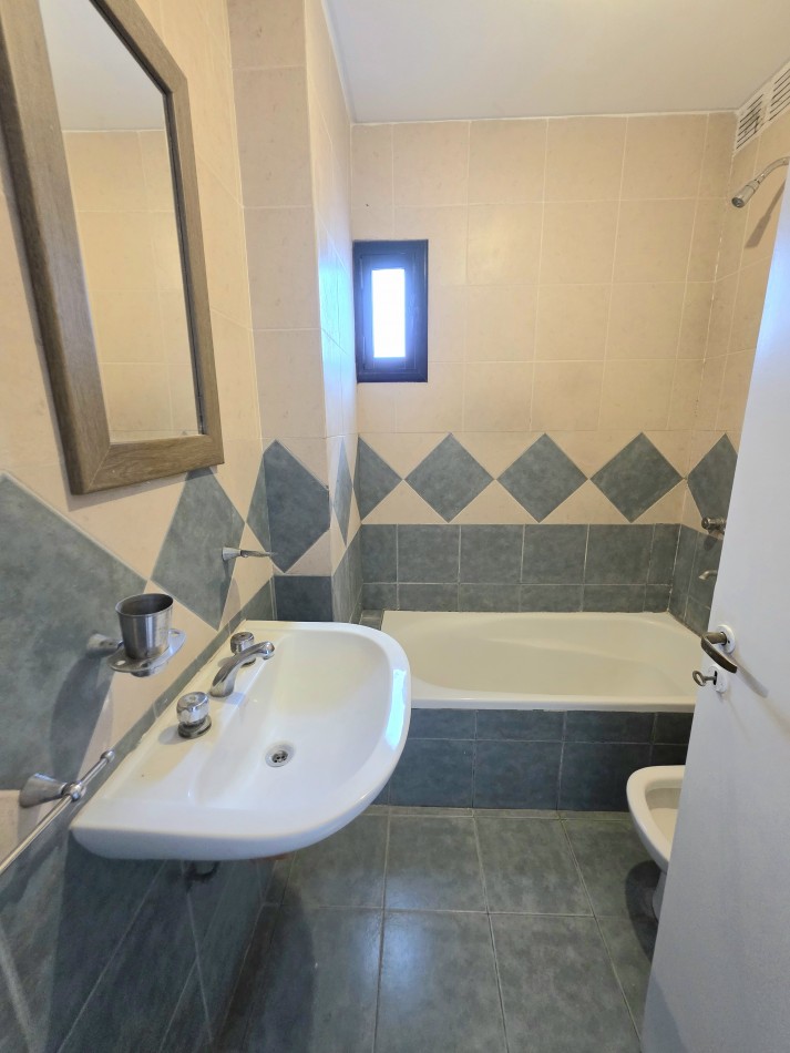 APTO CREDITO!! B° Sur - Jujuy 562 - Depto. 1 Dormitorio c/ Balcon 