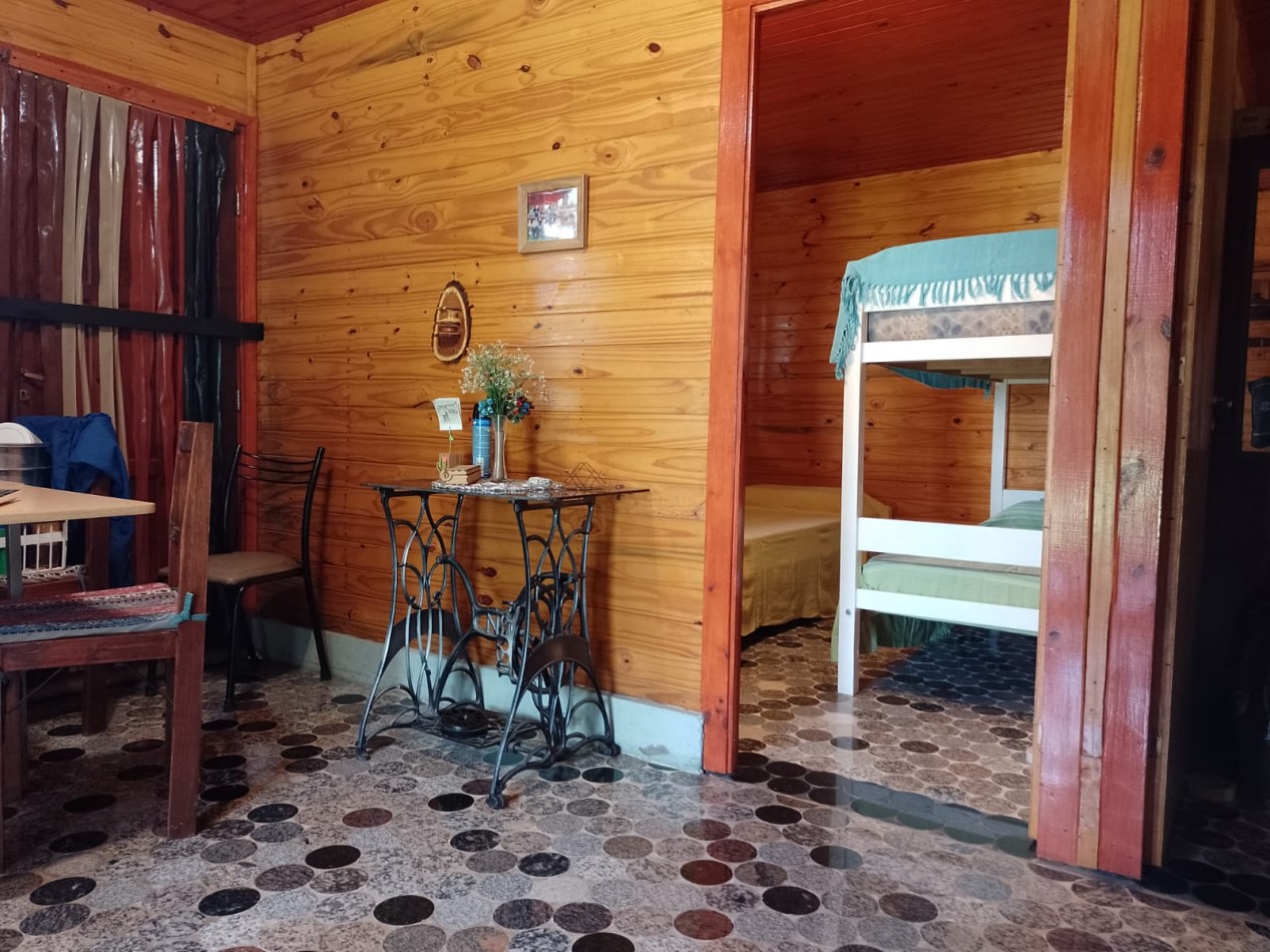 Los Villagra - Casa Simil Tronco de 2D + Quincho + Galeria 