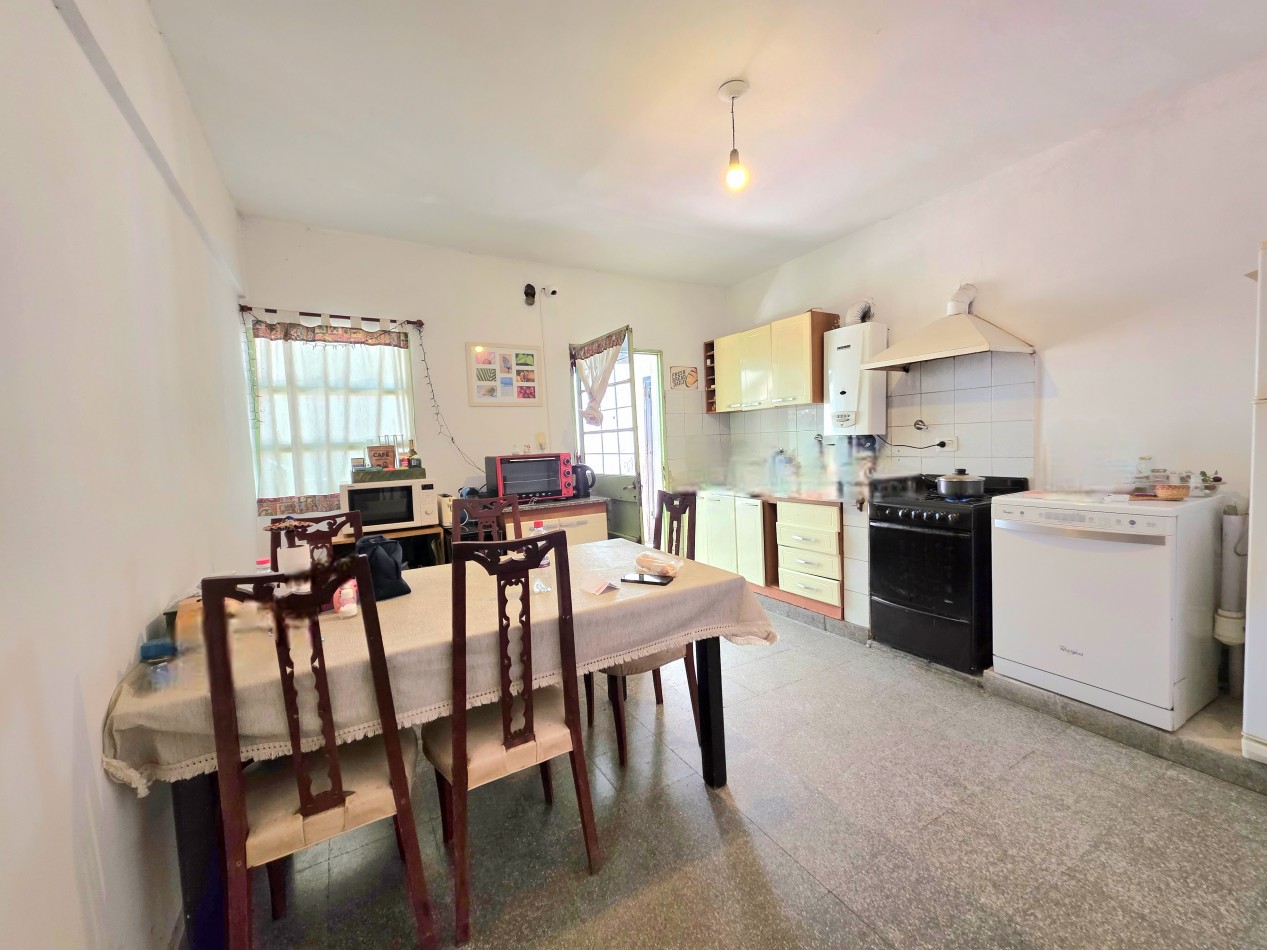 B° Ciudadela - c/ Rondeau al 2100 - Casa 2D c/ Patio + Galpon c/ Entrada Independiente 