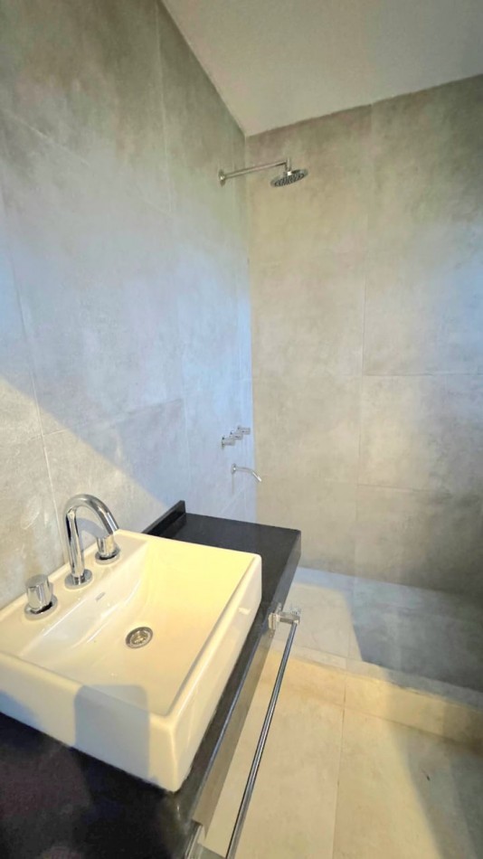 A Estrenar! B° Privado Las Cañas - Casa de 3D + Terreno de 403 m2 Central 