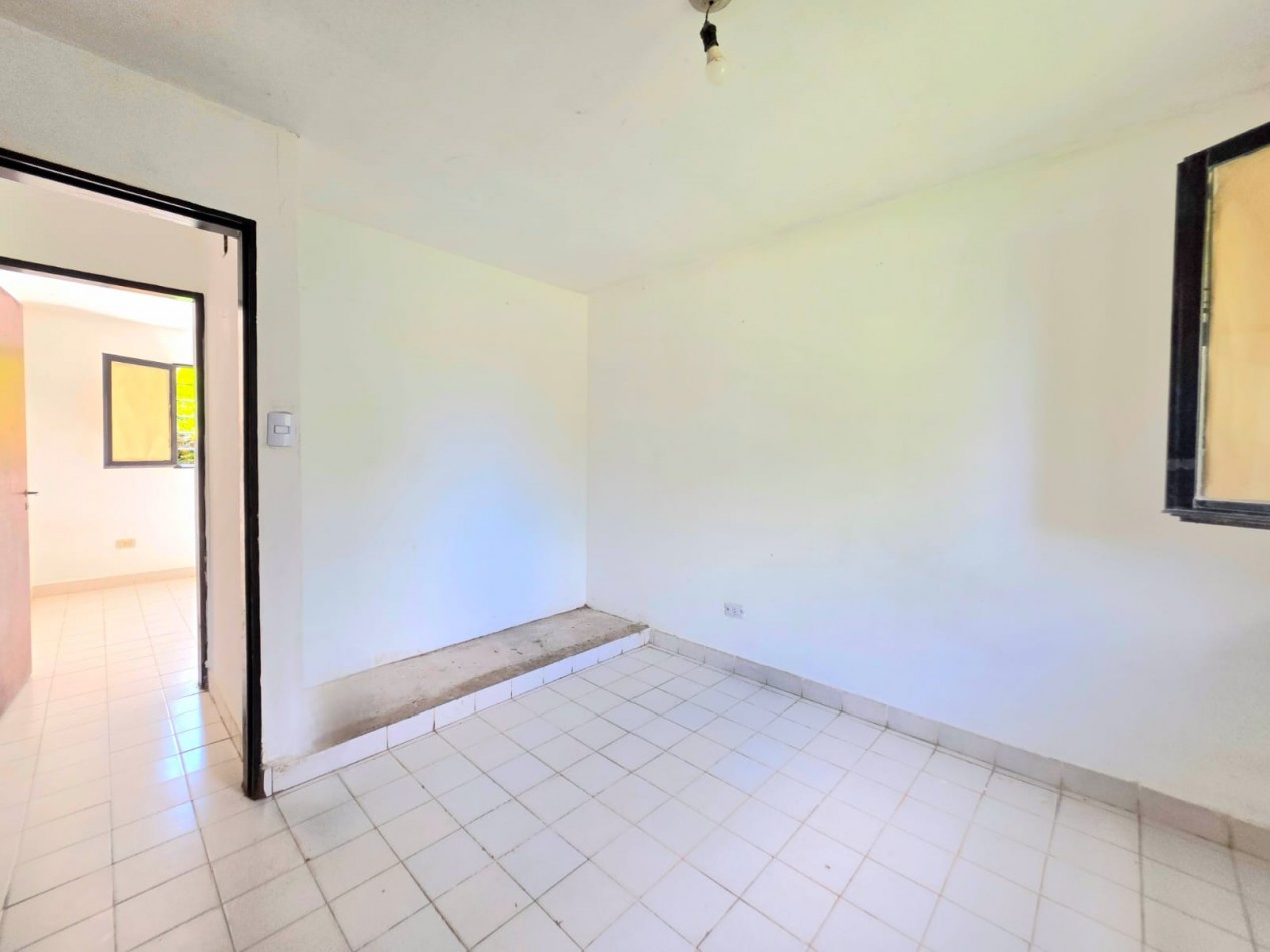 B° Los Psicologos Villa Carmela- Casa de 2D + Fondo + Cochera