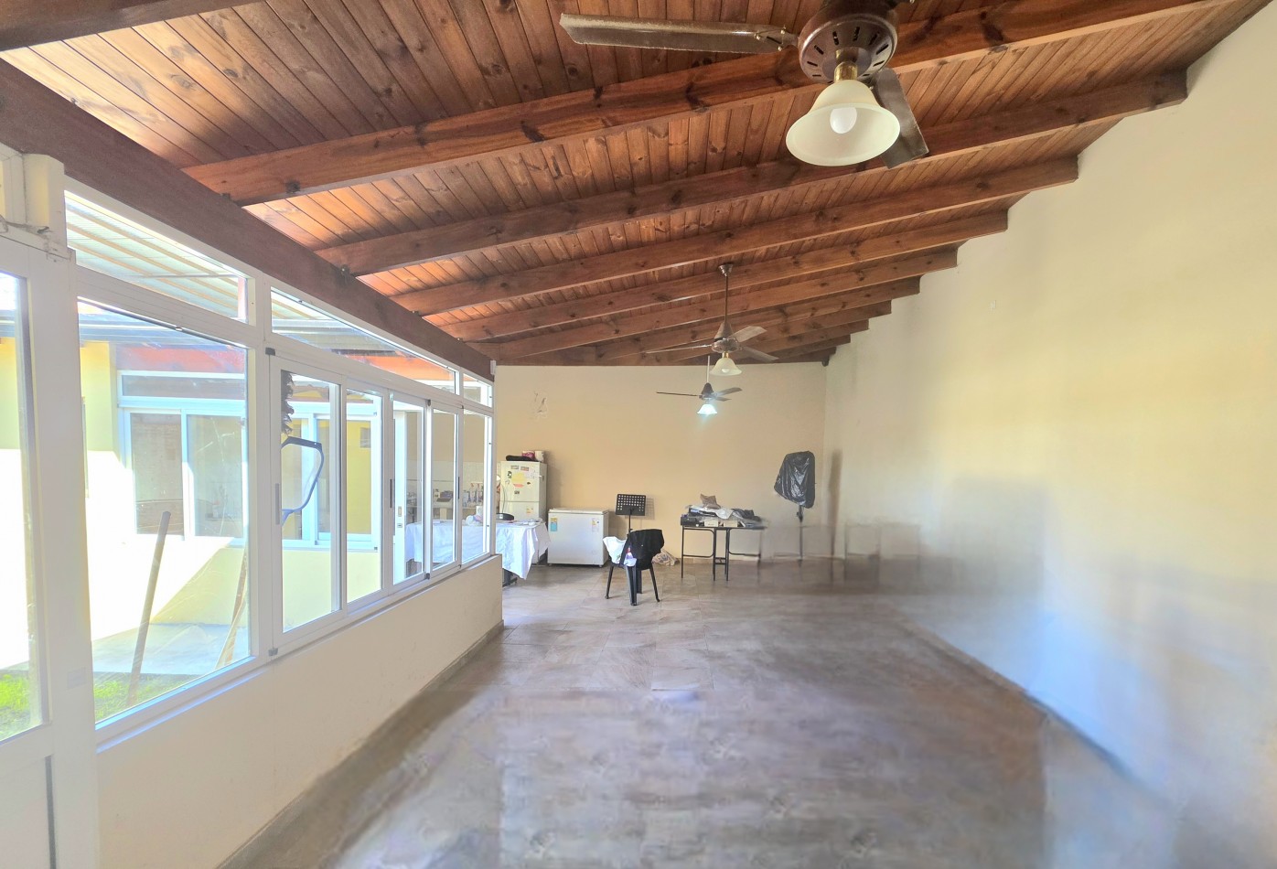 B° Ampliacion Kennedy Casa 1 Dormitorio c/ Quincho c/ Pileta Pje. Saenz Peña 3155