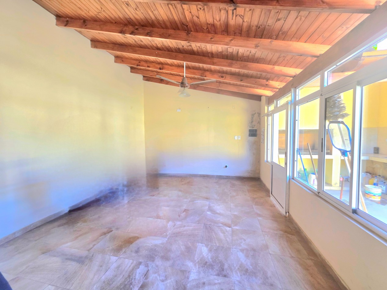 B° Ampliacion Kennedy Casa 1 Dormitorio c/ Quincho c/ Pileta Pje. Saenz Peña 3155