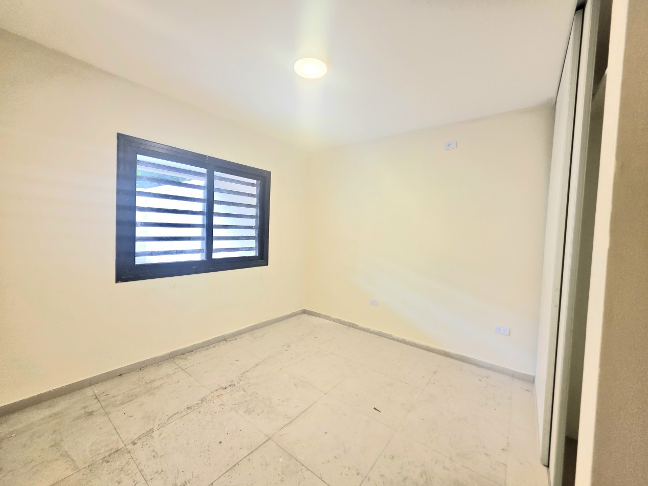 A estrenar! A 20 mts. Av. Mate de Luna 4100 Fte. Parque Guillermina Casa de 3D + Cochera + Fondo