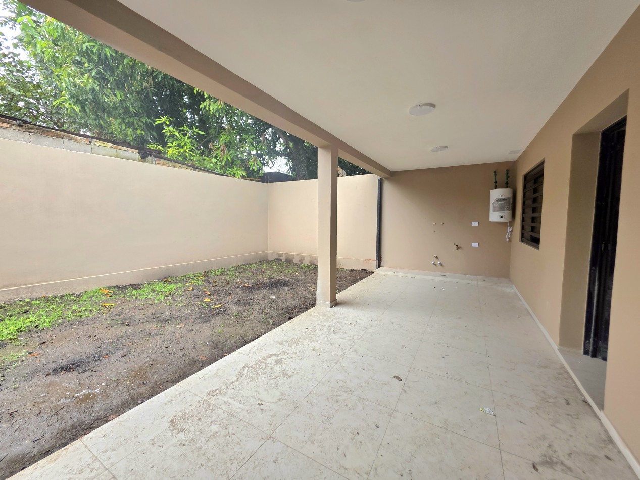 A estrenar! A 20 mts. Av. Mate de Luna 4100 Fte. Parque Guillermina Casa de 3D + Cochera + Fondo