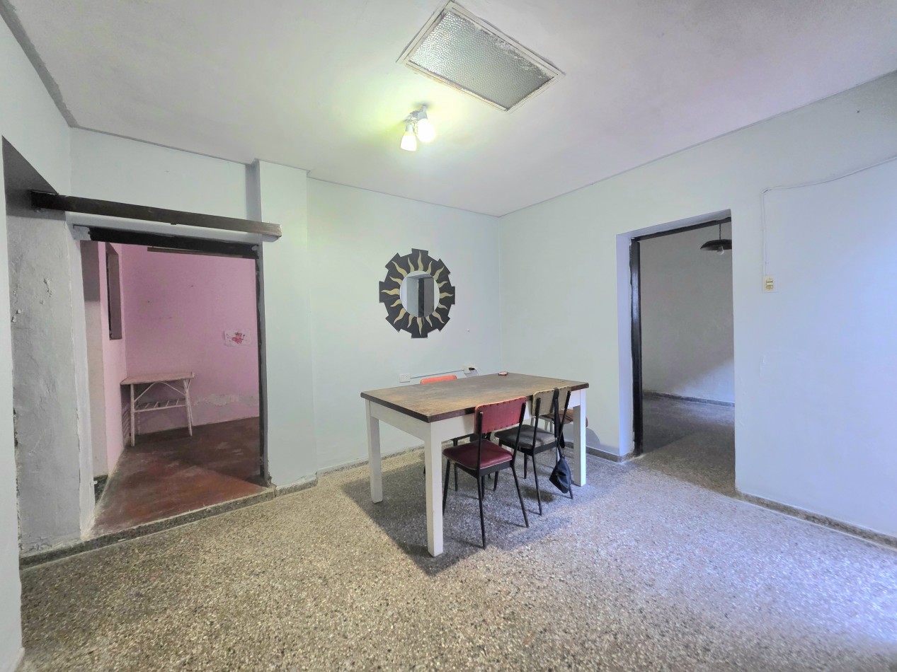 C/ Chacabuco 483- Casa de 3D + Fondo + Patio Ideal Comercio/ Casa