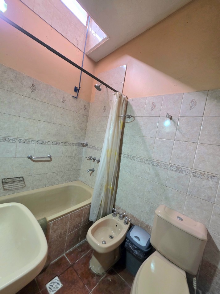 B° Ciudadela- C/ Lavalle al 2.000 - Casa 3 Dormitorios c/ Patio APTA CREDITO!!!