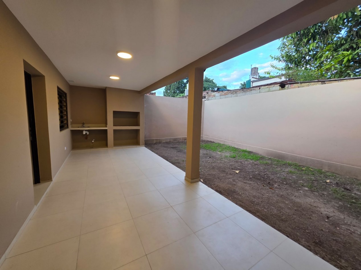 A estrenar! A 20 mts. Av. Mate de Luna 4100 Fte. Parque Guillermina Casa de 3D + Cochera + Fondo