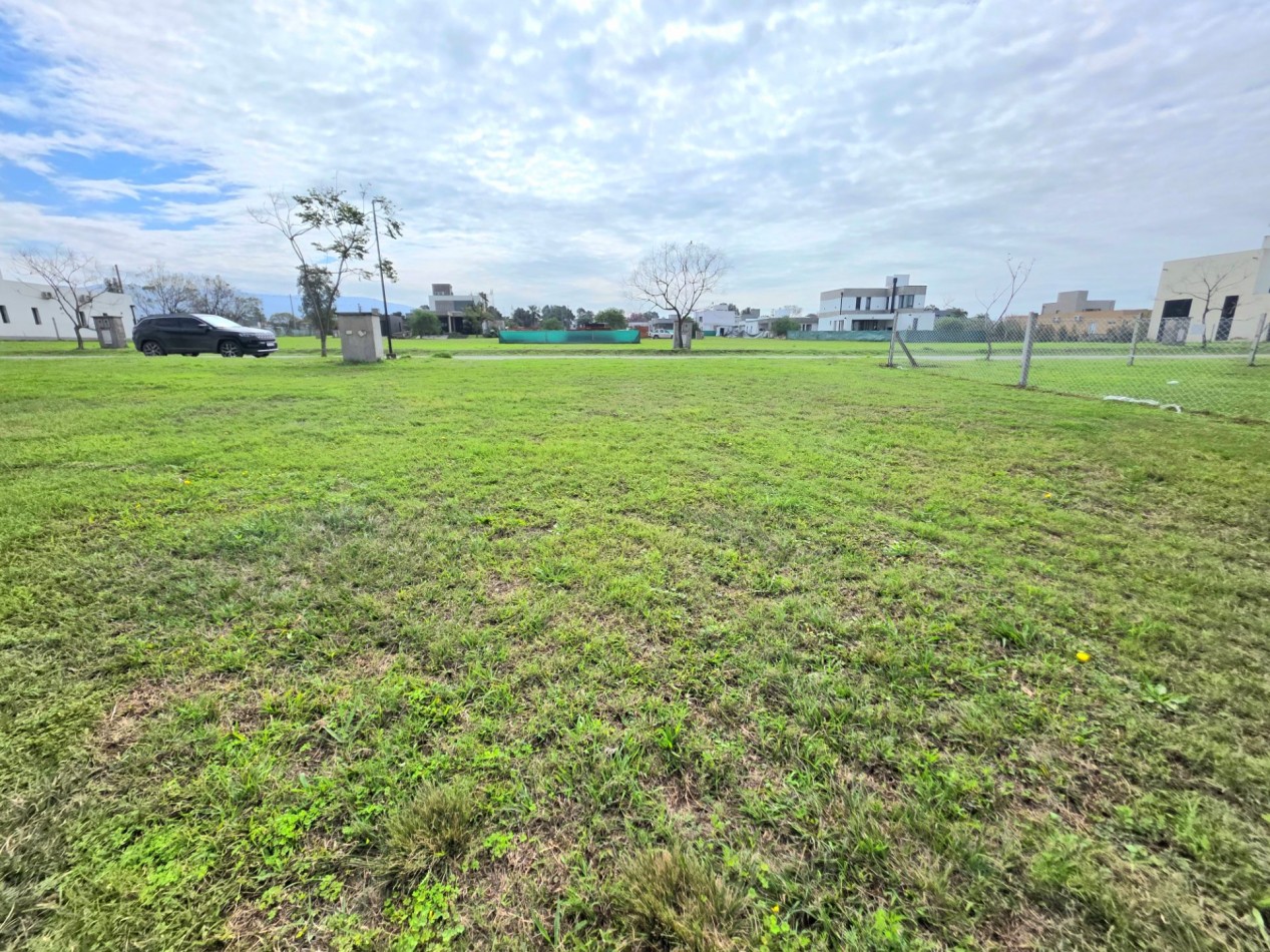 B° PRIVADO LAS CAÑAS - TERRENO CENTRAL DE 405 m2 