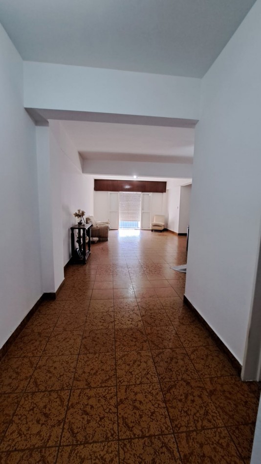 Zona Norte c/ Mejico 650 - Depto. Grande de 3 Dormitorios c/ Balcon APTO CREDITO HIPOTECARIO!!