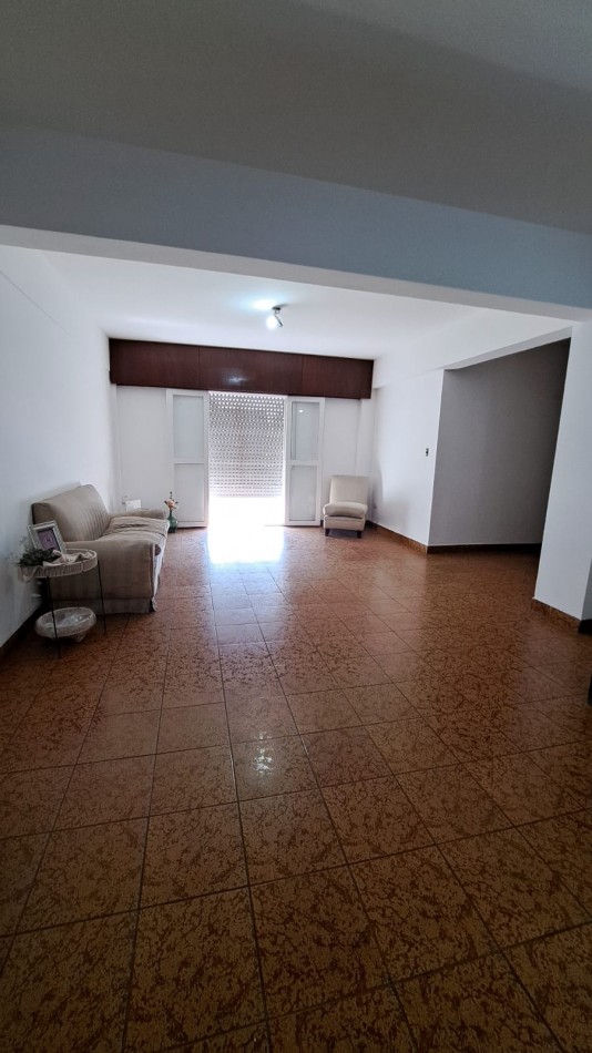 Zona Norte c/ Mejico 650 - Depto. Grande de 3 Dormitorios c/ Balcon APTO CREDITO HIPOTECARIO!!